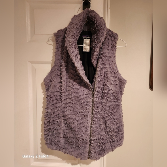 Patagonia Fuzzy Asymmetric Zip Up Teddy Vest Womens Medium Gray - Picture 5 of 6